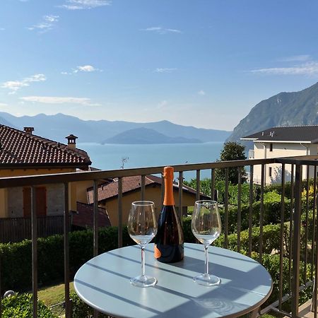 Happy Guest Apartments - Lake View And Pool Riva di Solto Zewnętrze zdjęcie